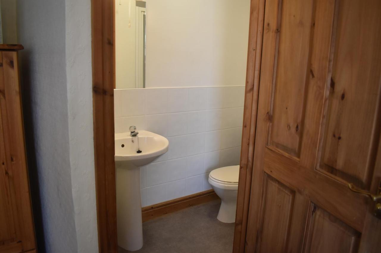 The Belted Will Inn Farlam エクステリア 写真