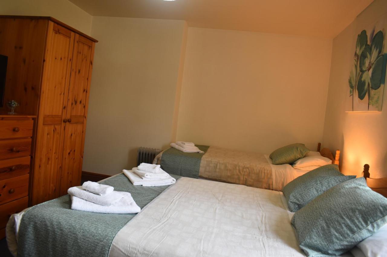 The Belted Will Inn Farlam エクステリア 写真