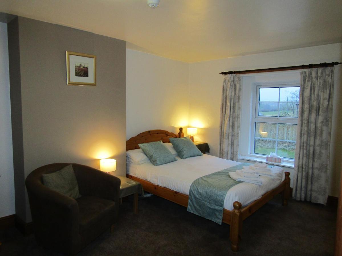 The Belted Will Inn Farlam エクステリア 写真
