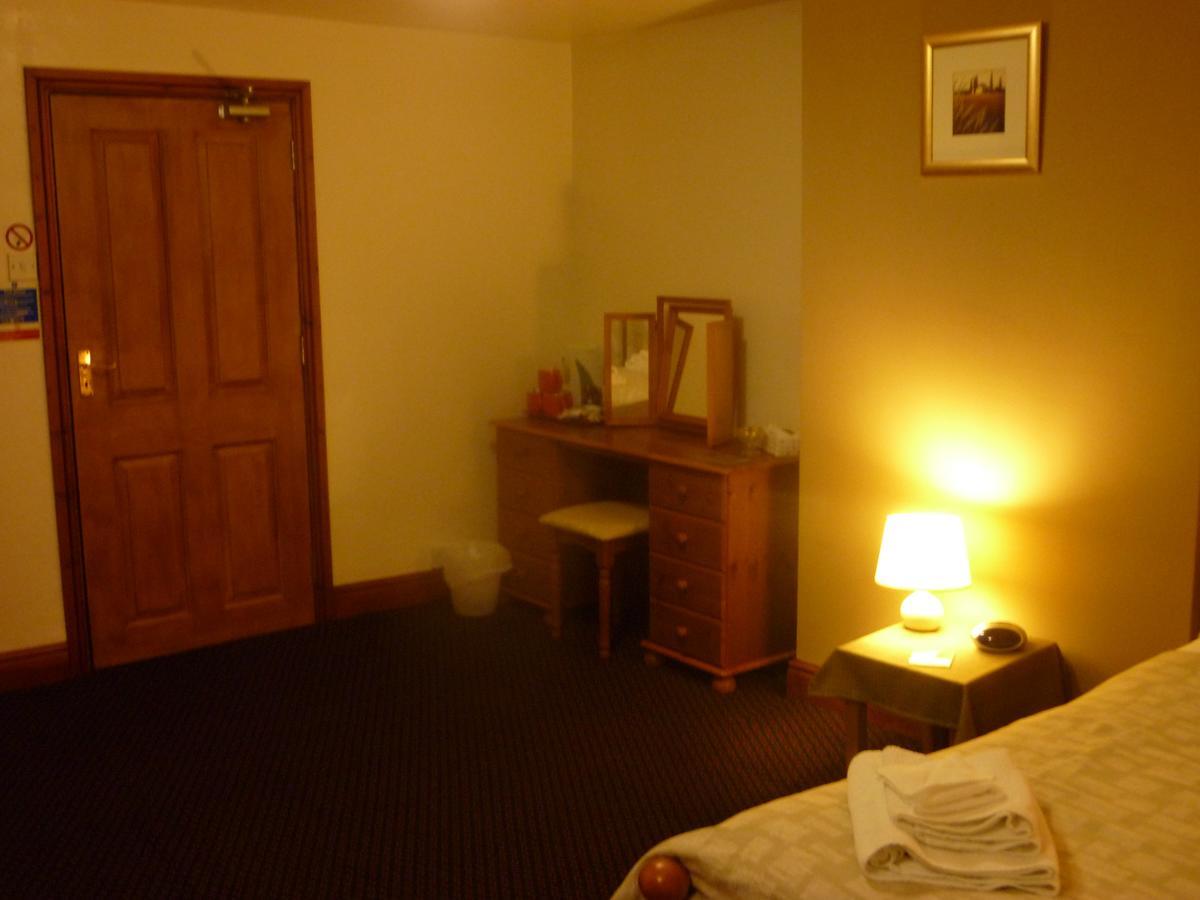 The Belted Will Inn Farlam エクステリア 写真