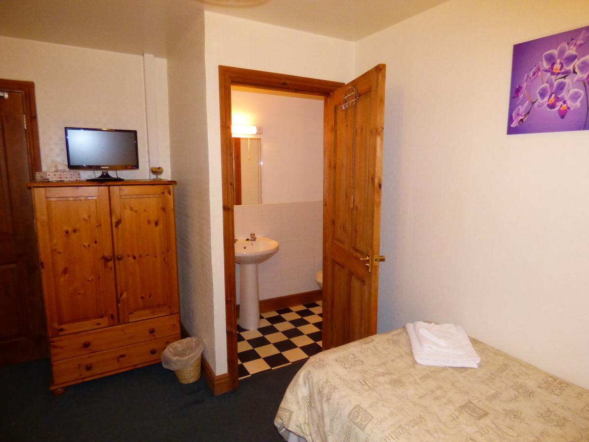 The Belted Will Inn Farlam エクステリア 写真